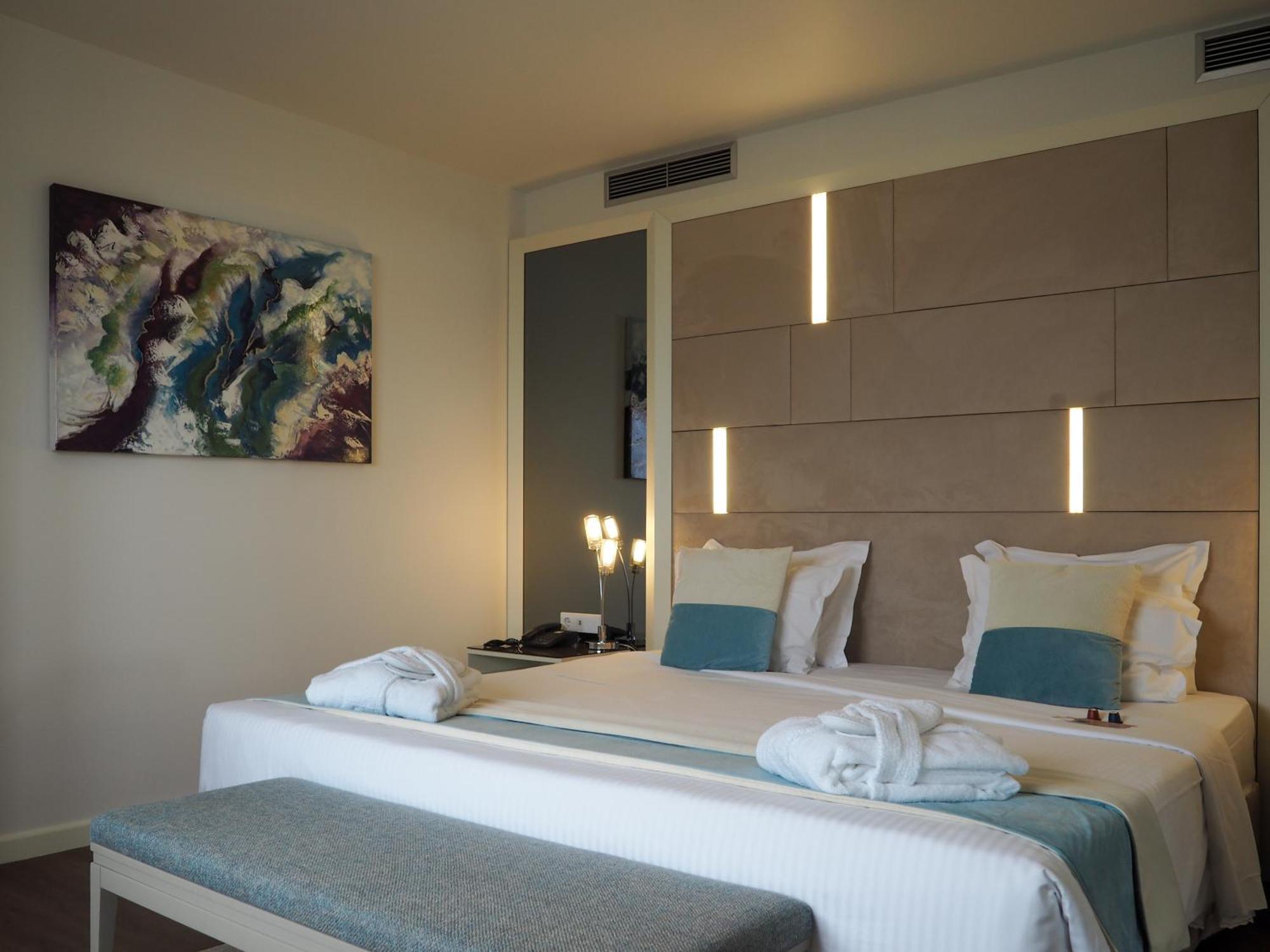 The One Grand Hotel Da Povoa - By Mhmb Hospitality Povoa de Varzim Exterior photo